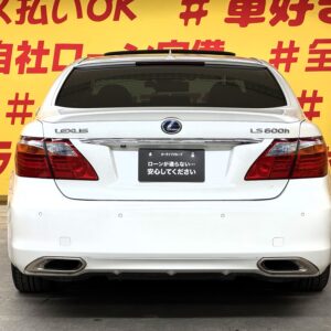 LEXUS レクサス LS600h Iパッケージ【4WD】