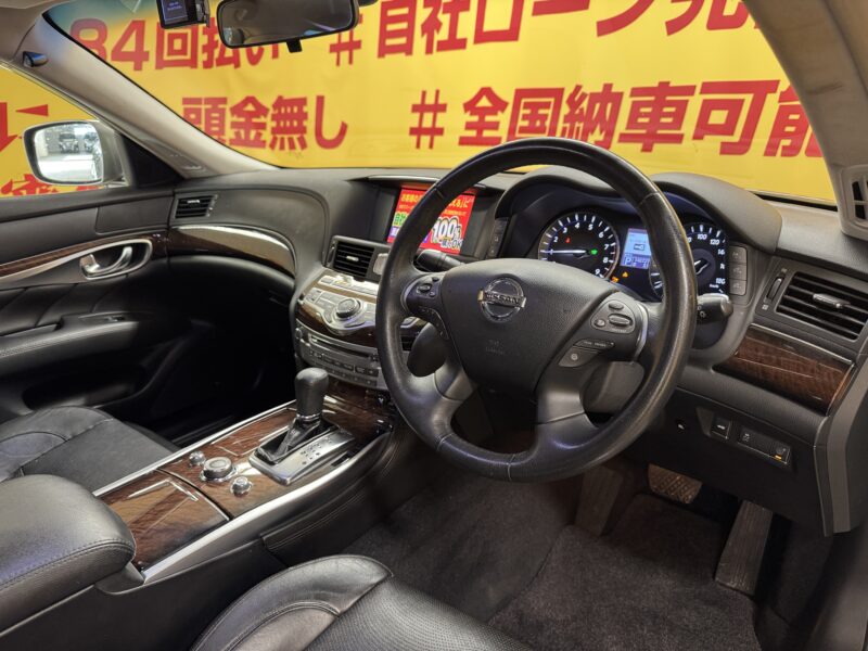 FUGA フーガHV 【カスタム】【サンルーフ】【車検2年付】