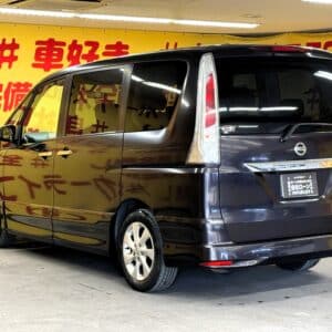 SERENA　セレナ　ハイウェイスター Vセレクション【総合評価優良車】【特別仕様車】【タイヤ4本新品装着】