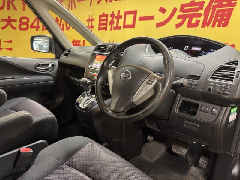 SERENA セレナ ハイウェイスター Vセレクション【総合評価優良車】【特別仕様車】【タイヤ4本新品装着】