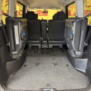 SERENA　セレナ　ハイウェイスター Vセレクション【総合評価優良車】【特別仕様車】【タイヤ4本新品装着】