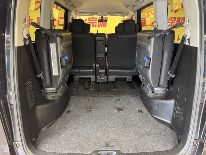 SERENA セレナ ハイウェイスター Vセレクション【総合評価優良車】【特別仕様車】【タイヤ4本新品装着】