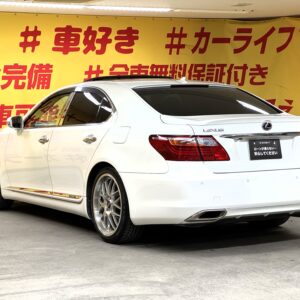 LEXUS レクサス LS600h Iパッケージ【4WD】