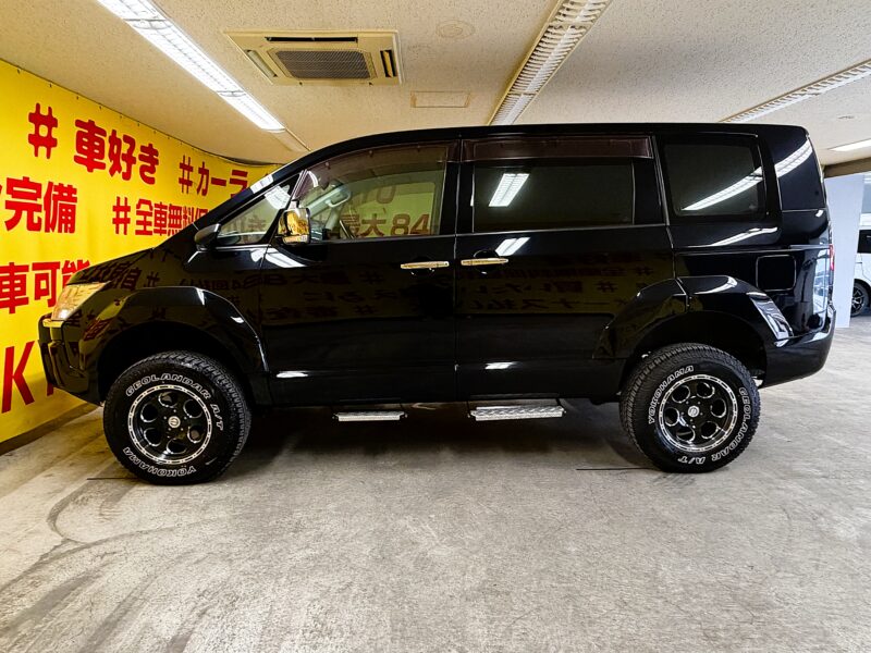 DELICA デリカD5 Gプレミアム 【4WD】【カスタム】【車検2年付】