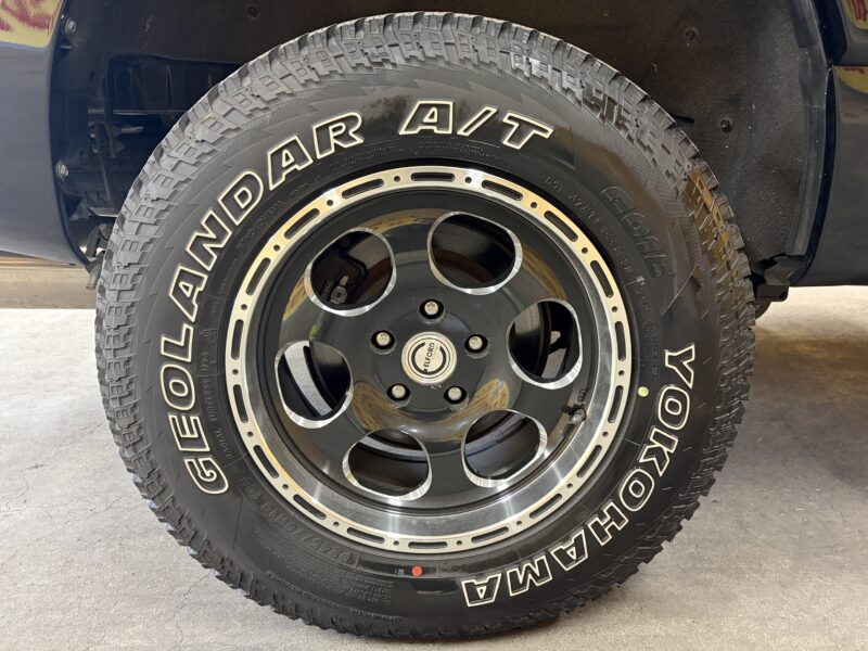 DELICA デリカD5 Gプレミアム 【4WD】【カスタム】【車検2年付】