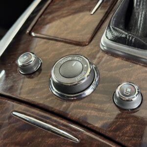 FUGA フーガHV 【カスタム】【サンルーフ】【車検2年付】