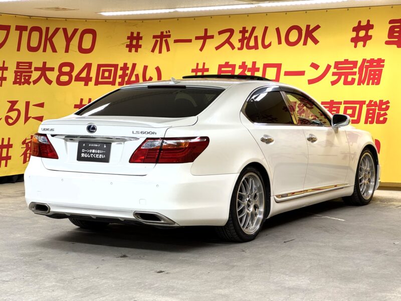 LEXUS レクサス LS600h Iパッケージ【4WD】