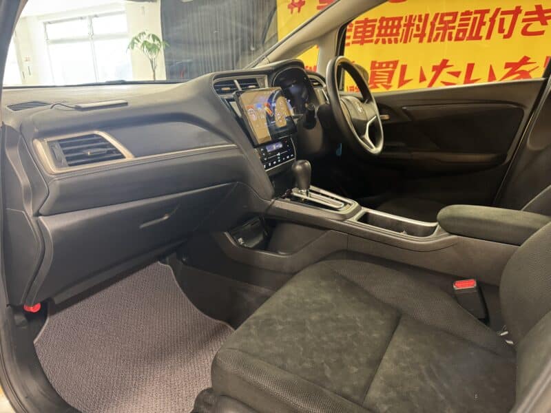 SHUTTLE シャトル 【車検2年付】