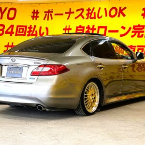 FUGA フーガHV 【カスタム】【サンルーフ】【車検2年付】