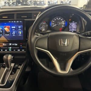 SHUTTLE　シャトル　【車検2年付】