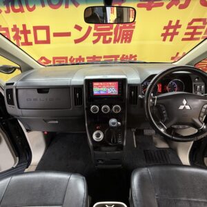 DELICA　デリカD5　Gプレミアム　【4WD】【カスタム】【車検２年付】