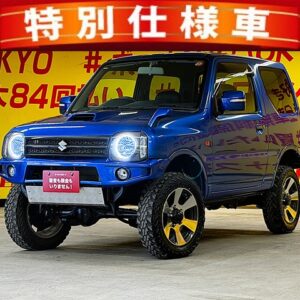 Jimny　ジムニー　クロスアドベンチャー　XC　７型【カスタム】【４ＷＤ】＂ターボ車＂　強固なラダーフレームをもつ本格的軽クロスカントリー✨リフトＵＰキット装着済み！社外前後バンパー装着済🌈4WDシステムは副変速機付きのパートタイム4WDとなり、アクティブに楽しむハイパフォーマンスモデルのXCですので、どんな道でも走行できます♪月々3万円台～ご案内✨クロスアドベンチャー専用16AW🛞！道なき道を選ぶオフロード専用タイヤ装着💪社外ナビ🗾DVD再生・Ｂｌｕｅｔｏｏｔｈ接続ＯＫ🏕️大人気車両ですので、お早目のお問い合わせをよろしくお願いいたします🙇TOKYO店専用HPでも在庫確認可能‼今すぐチェック✨ 【carlifegroup.tokyo.jp)】で検索🕵️‍♂️
