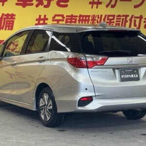 SHUTTLE　シャトル　【車検2年付】