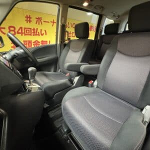 SERENA　セレナ　ハイウェイスター Vセレクション【総合評価優良車】【特別仕様車】【タイヤ4本新品装着】