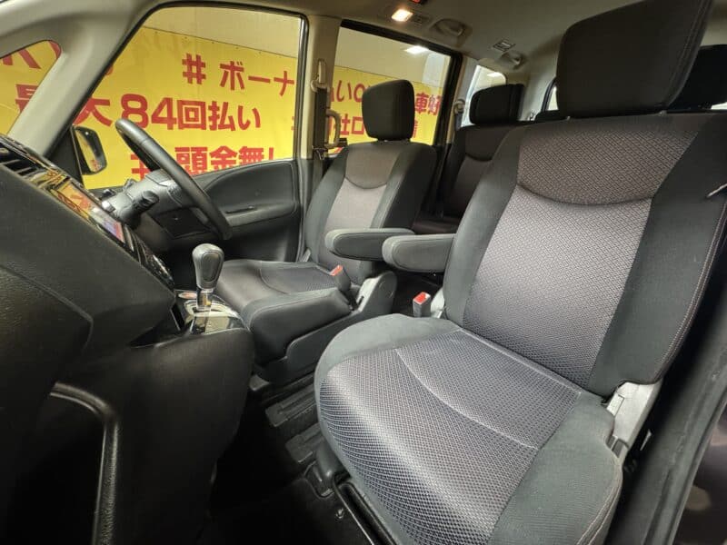 SERENA セレナ ハイウェイスター Vセレクション【総合評価優良車】【特別仕様車】【タイヤ4本新品装着】