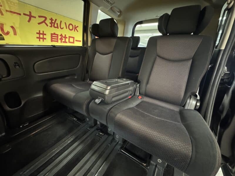 SERENA セレナ ハイウェイスター Vセレクション【総合評価優良車】【特別仕様車】【タイヤ4本新品装着】