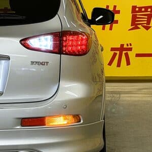 SKYLINE　スカイライン クロスオーバー　370GT typeP　【カスタム】【車検２年付】