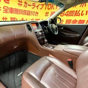 SKYLINE　スカイライン クロスオーバー　370GT typeP　【カスタム】【車検２年付】