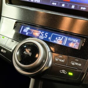 PRIUS　プリウスα　Ｇ　チューンブラック　【カスタム】