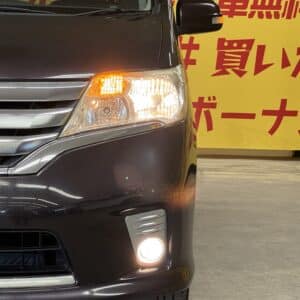 SERENA　セレナ　ハイウェイスター Vセレクション【総合評価優良車】【特別仕様車】【タイヤ4本新品装着】