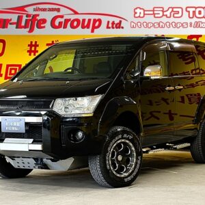 DELICA　デリカD5　Gプレミアム　【4WD】【カスタム】【車検２年付】