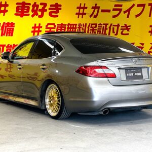 FUGA フーガHV 【カスタム】【サンルーフ】【車検2年付】