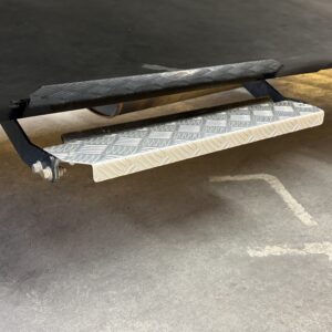 DELICA　デリカD5　Gプレミアム　【4WD】【カスタム】【車検２年付】