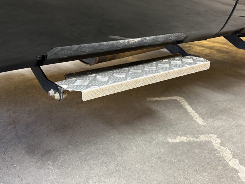 DELICA デリカD5 Gプレミアム 【4WD】【カスタム】【車検2年付】