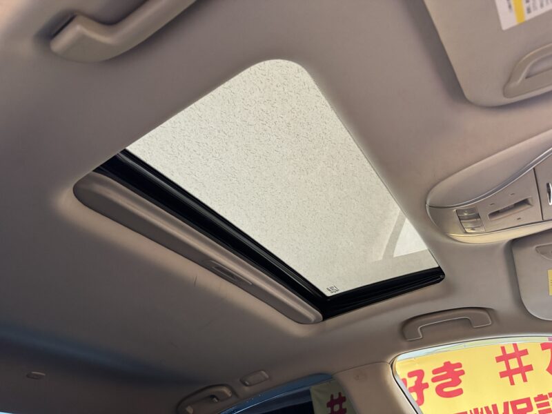 FUGA フーガHV 【カスタム】【サンルーフ】【車検2年付】