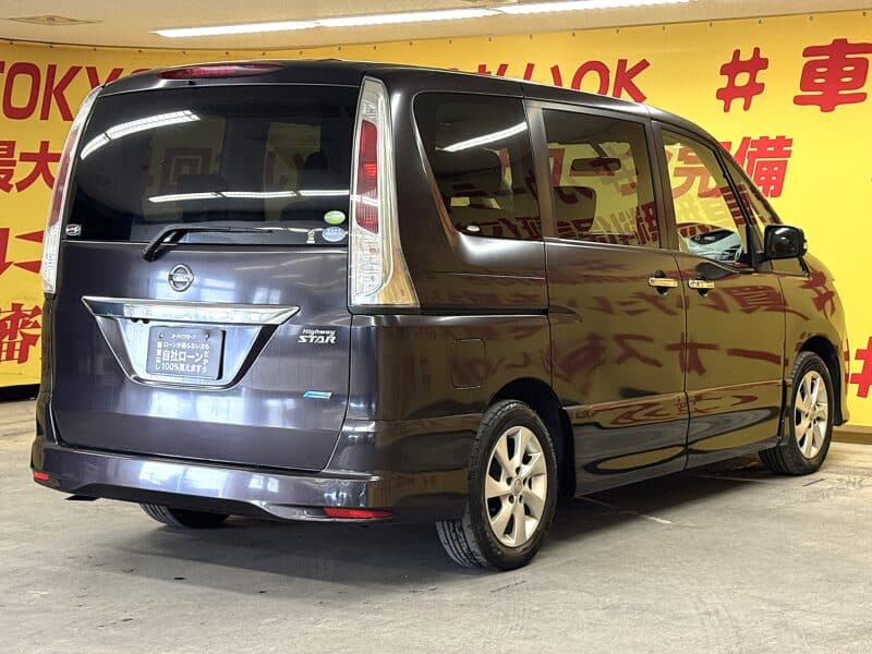 SERENA セレナ ハイウェイスター Vセレクション【総合評価優良車】【特別仕様車】【タイヤ4本新品装着】