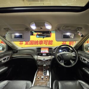 FUGA フーガHV 【カスタム】【サンルーフ】【車検2年付】