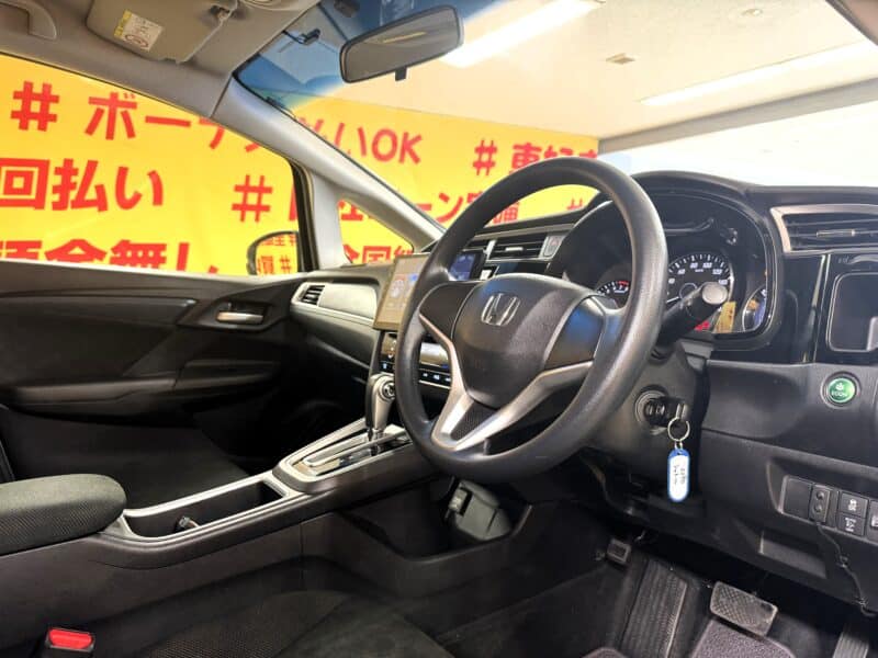 SHUTTLE シャトル 【車検2年付】