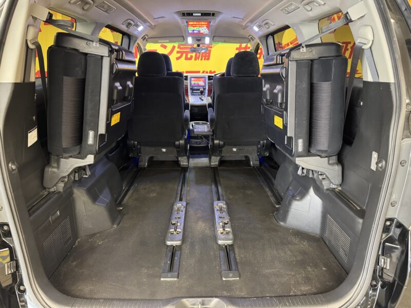 VELLFIRE ヴェルファイア 2.4Z【カスタム】【車検2年付】【タイヤ4本新品】