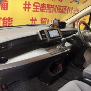 FREED　フリード　Ｇジャストセレクション　【４WD】【タイヤ４本新品】【ユーザー買取車】