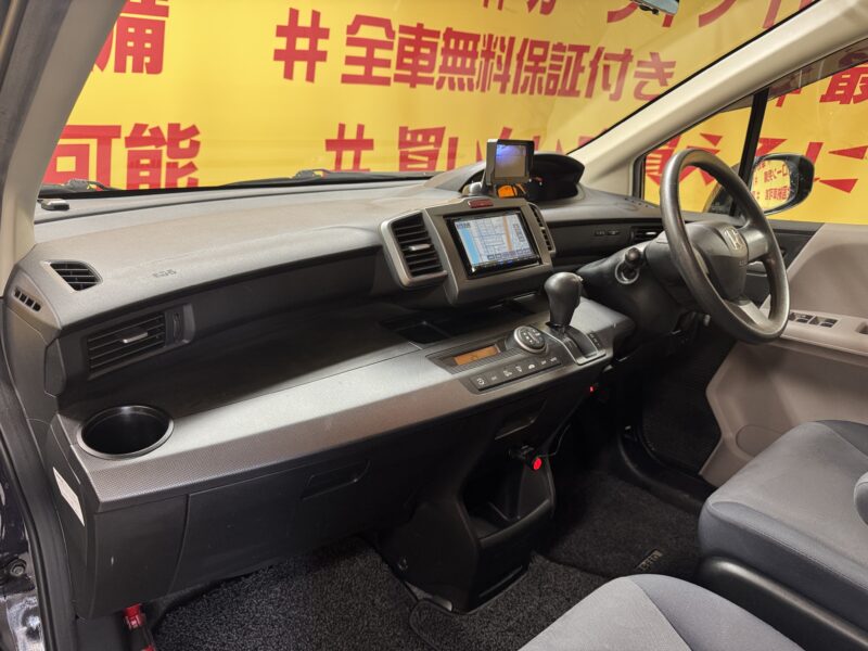 FREED フリード Gジャストセレクション 【4WD】【タイヤ4本新品】【ユーザー買取車】