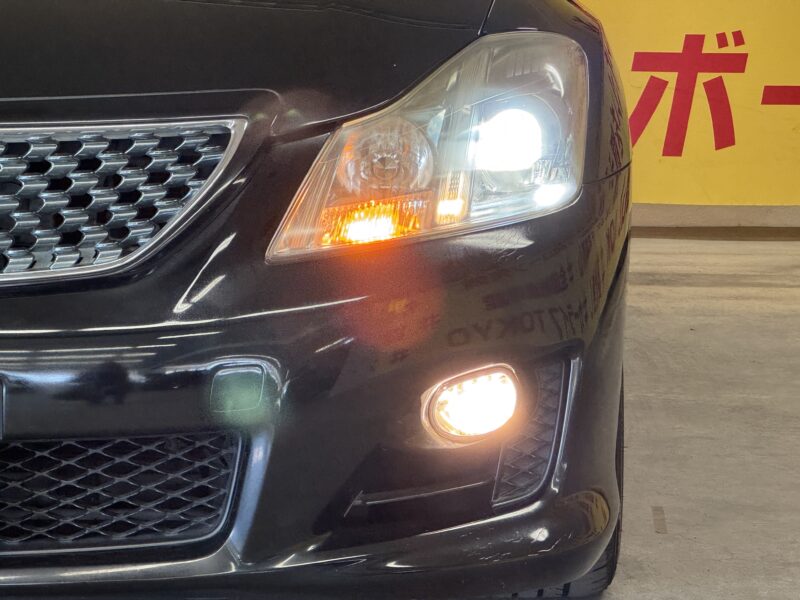 CROWN クラウン 2.5 アスリート ナビパッケージ 【車検2年付】【タイヤ4本新品】