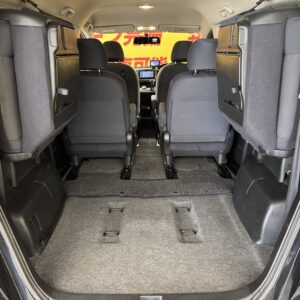 FREED　フリード　Ｇジャストセレクション　【４WD】【タイヤ４本新品】【ユーザー買取車】