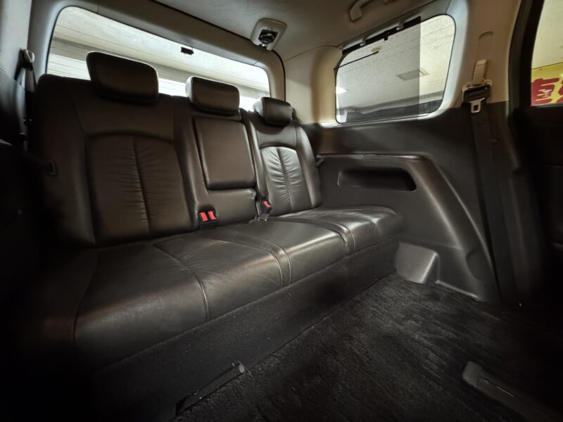 ELGRAND エルグランド ライダー黒本革シート マニュアルシート【総合評価優良車】【特別仕様車】