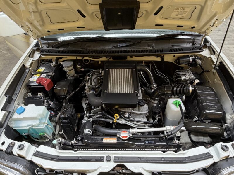 Jimny ジムニー ランドベンチャー【特別仕様車】【4WD】【カスタム】