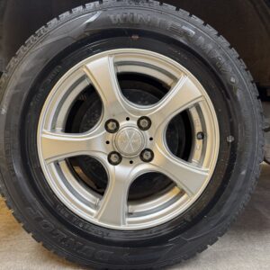 FREED　フリード　Ｇジャストセレクション　【４WD】【タイヤ４本新品】【ユーザー買取車】