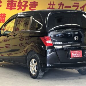 FREED　フリード　Ｇジャストセレクション　【４WD】【タイヤ４本新品】【ユーザー買取車】