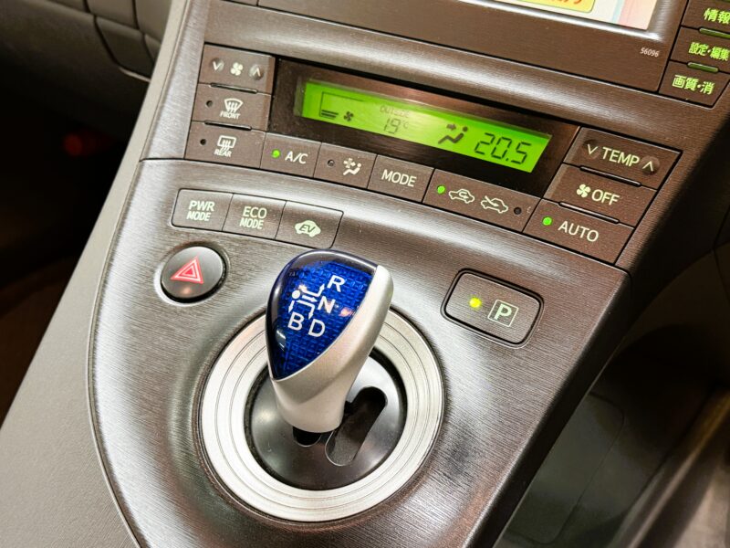 PRIUS プリウス Gツーリングセレクションレザーパッケージ【車検2年付】【1年保証】