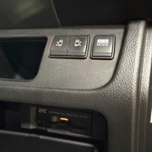 SERENA　セレナ　ハイウェイスターS-HV　 Vセレクション【特別仕様車】【１年保証】【車検２年付】