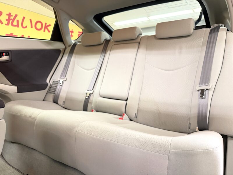 PRIUS プリウス S 【サンルーフ】【車検2年付】【タイヤ4本新品】