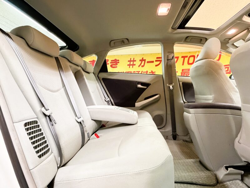 PRIUS プリウス S 【サンルーフ】【車検2年付】【タイヤ4本新品】