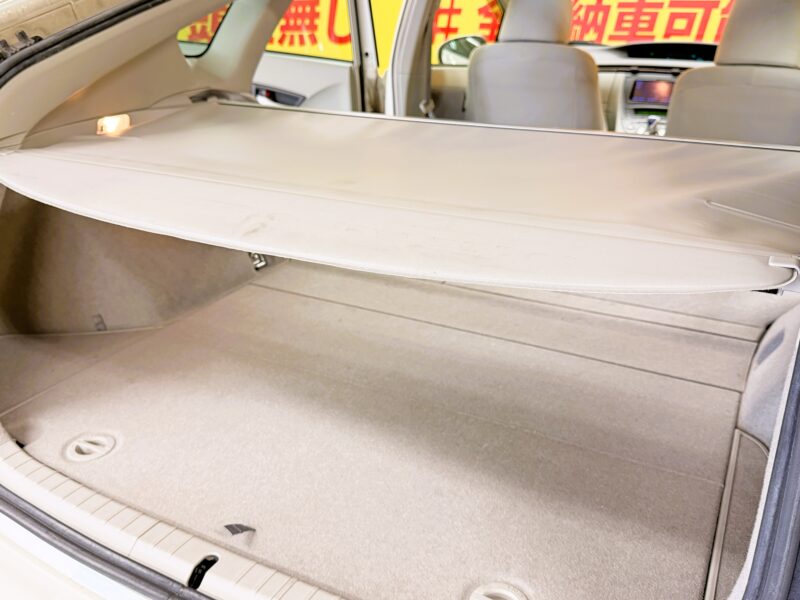 PRIUS プリウス S 【サンルーフ】【車検2年付】【タイヤ4本新品】