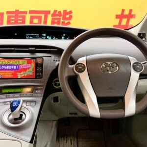 PRIUS プリウス S 【サンルーフ】【車検2年付】【タイヤ4本新品】