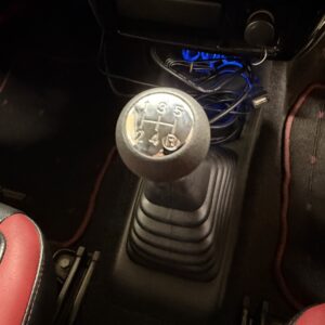 Jimny　ジムニー　クロスアドベンチャー【カスタム】【５MT】【４ＷＤ】【ターボ】