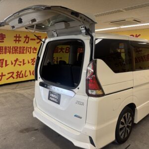 SERENA　セレナ　ハイウェイスター　Vセレクション【特別仕様車】【車検２年付】