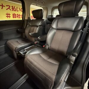 ELGRAND　エルグランド　350ハイウェイスター【総合評価優良車】【１年保証】【車検２年付】